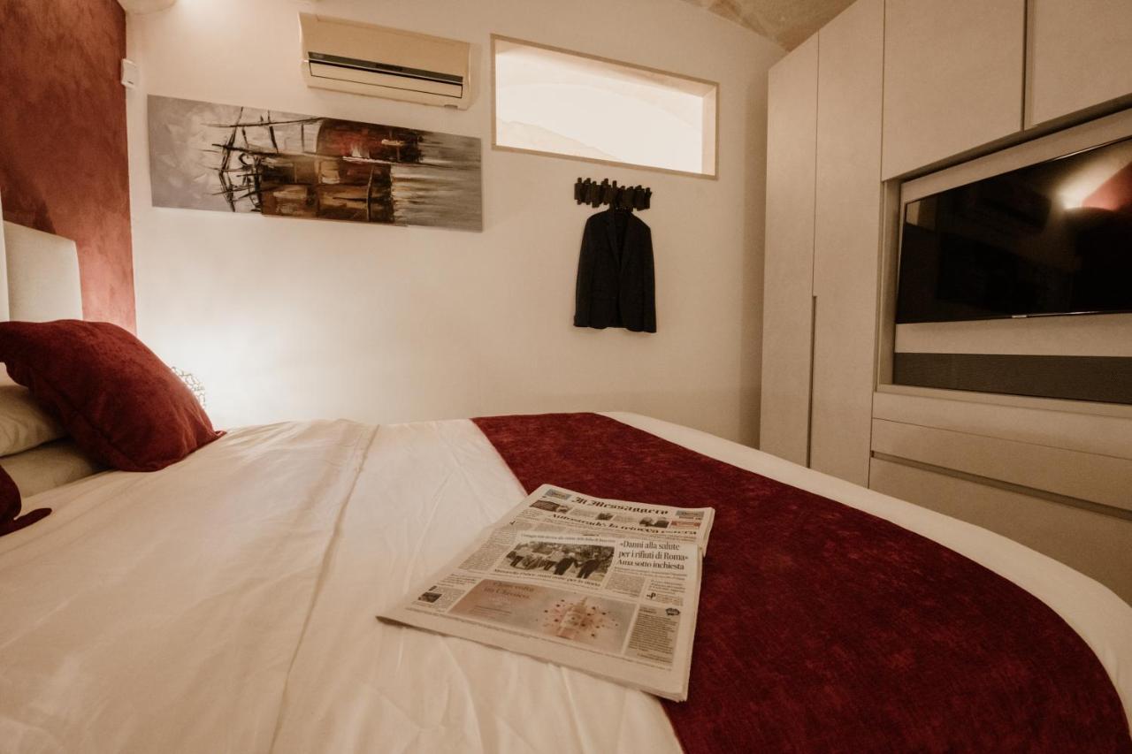 Pacuvius Home Suite B&B บรินดิซิ ภายนอก รูปภาพ